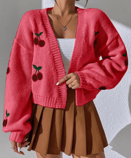 Strickjacke mit Kirschmuster